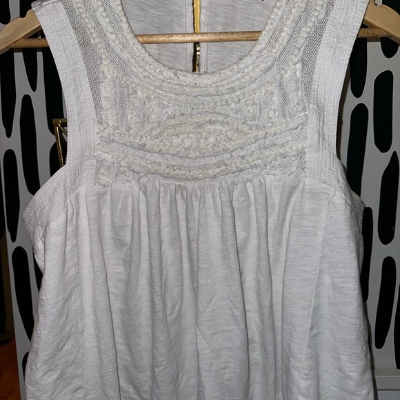 Anthropologie - Akemi + Kin Otranto Tank in White - Picture 8 of 10